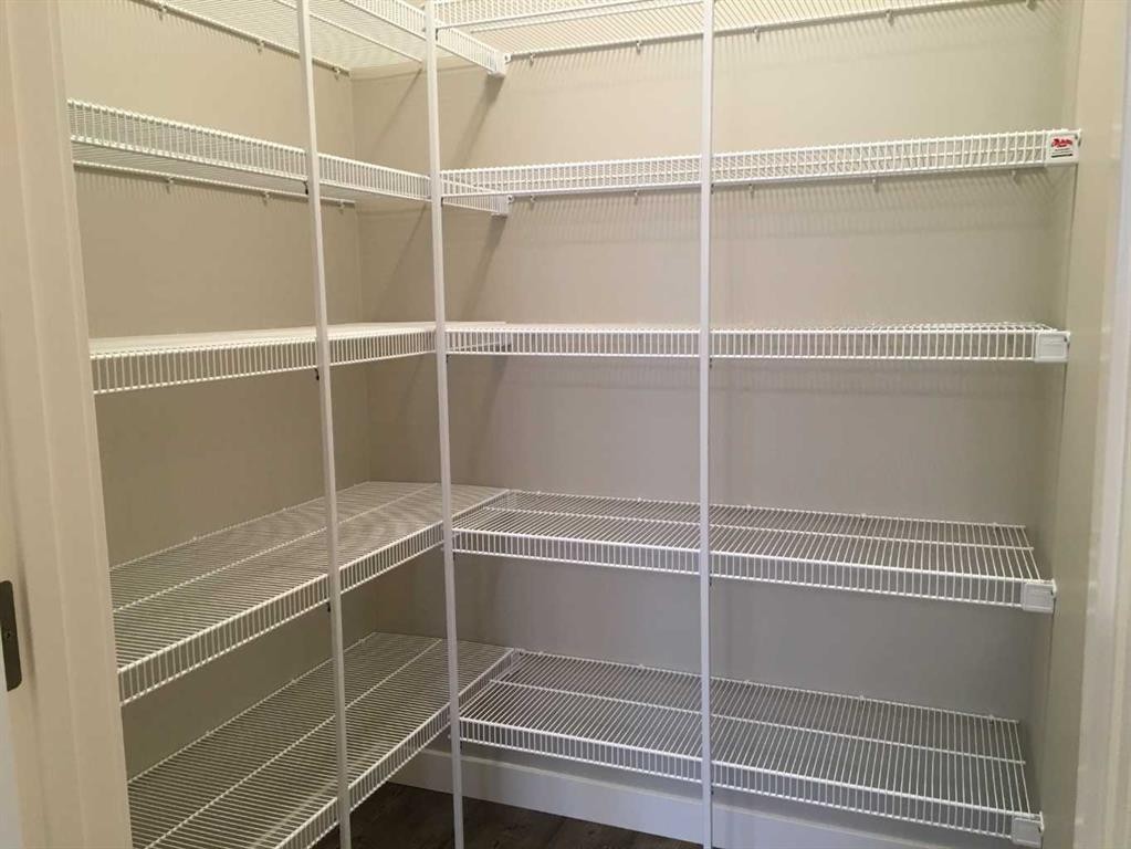61 Maclean Close, Blackfalds, AB - Indoor With Storage