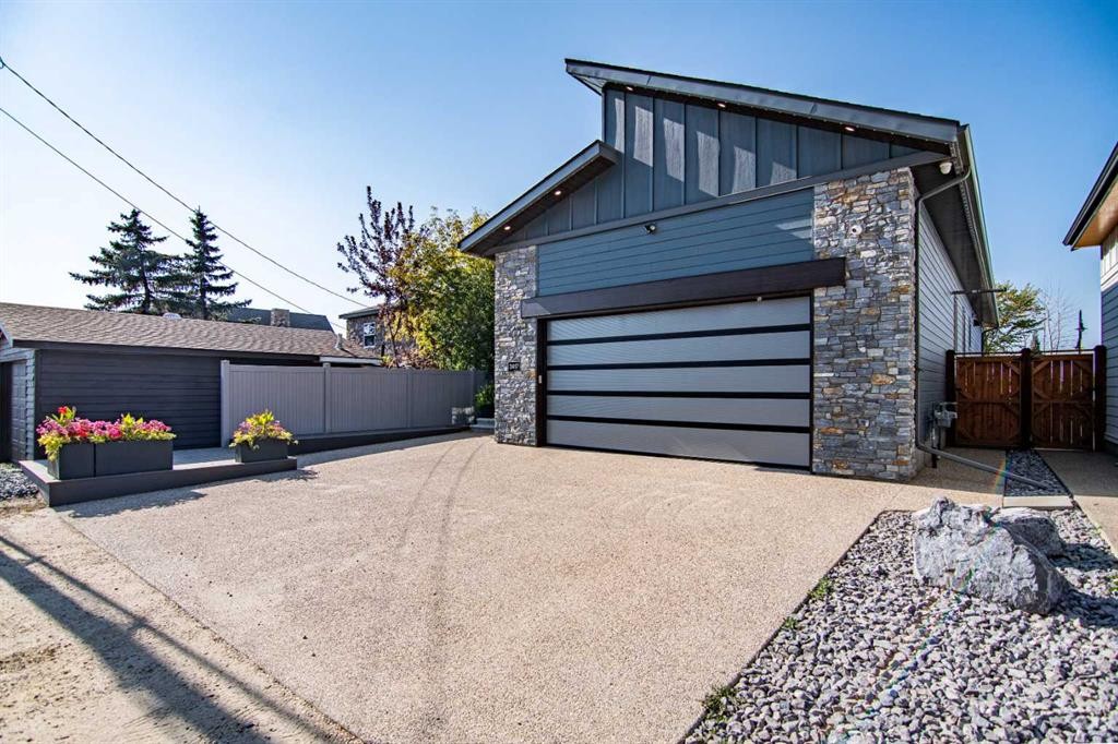 3417 Lakeshore Drive, Sylvan Lake, AB - Outdoor With Exterior