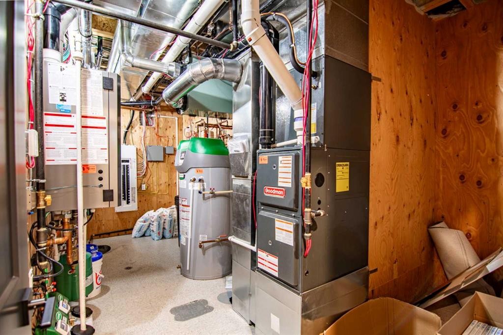 3417 Lakeshore Drive, Sylvan Lake, AB - Indoor Photo Showing Basement