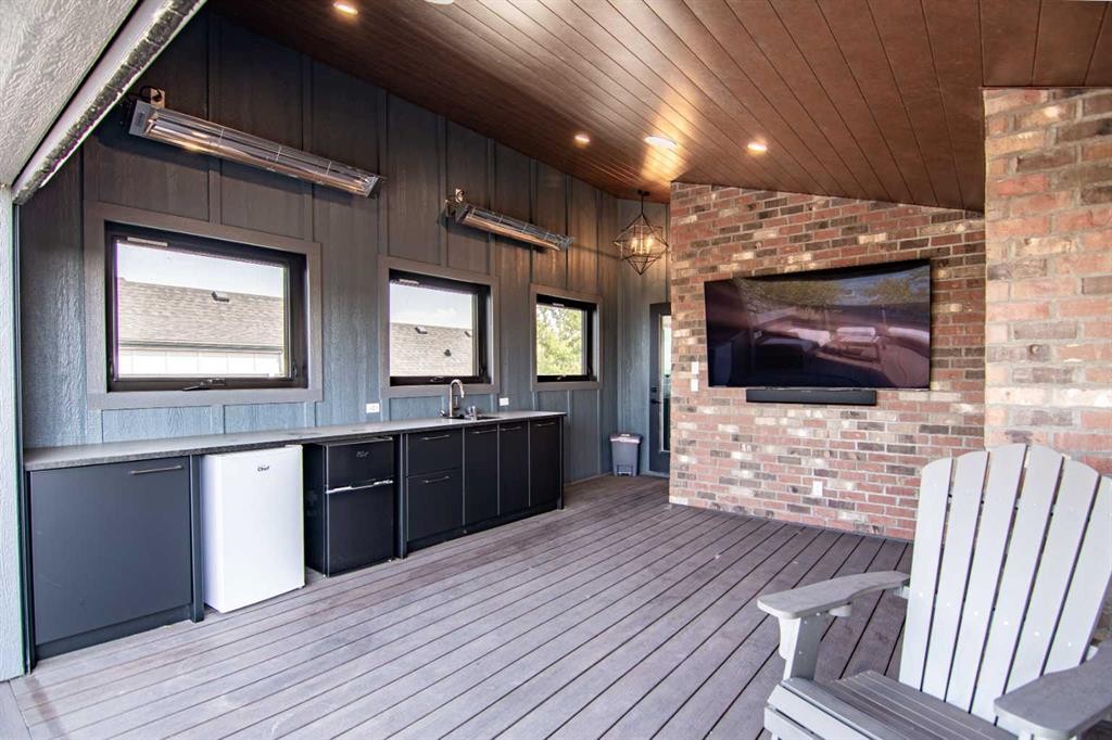 3417 Lakeshore Drive, Sylvan Lake, AB -