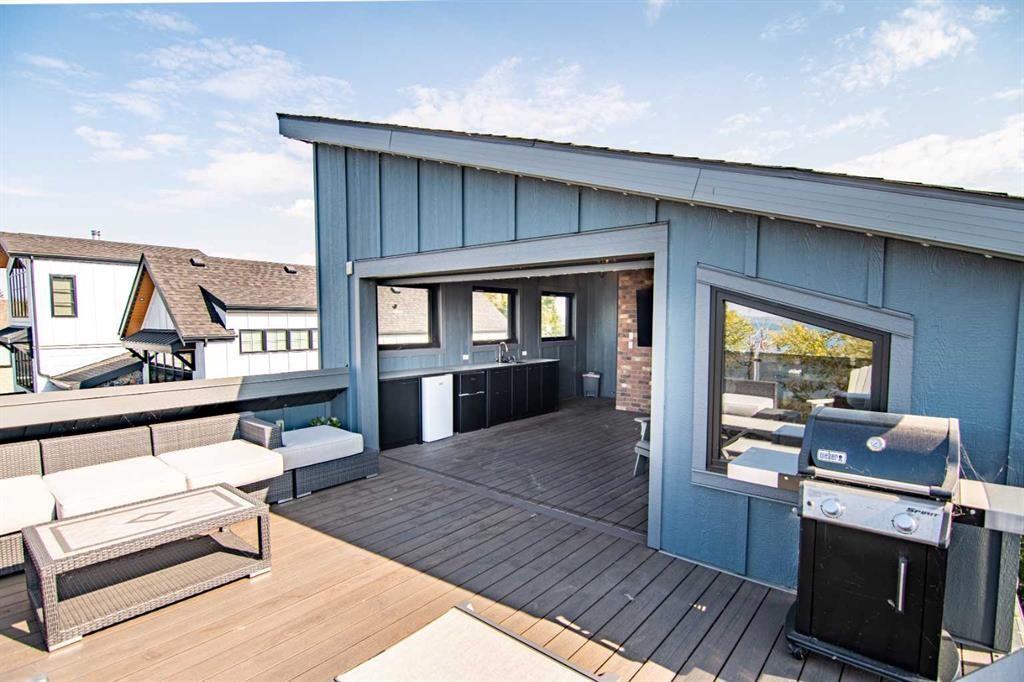 3417 Lakeshore Drive, Sylvan Lake, AB - Outdoor With Exterior