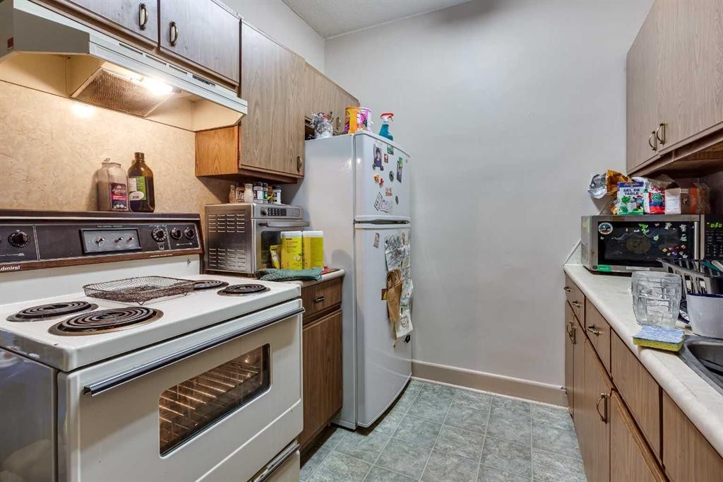 5101 50 Avenue, Red Deer, AB