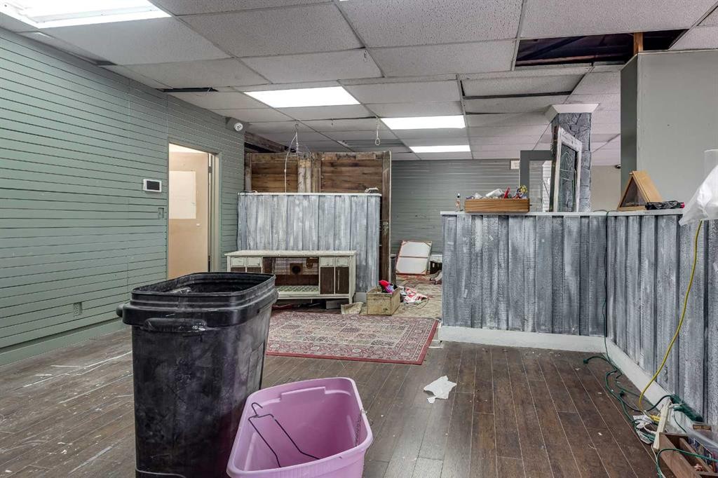 5101 50 Avenue, Red Deer, AB