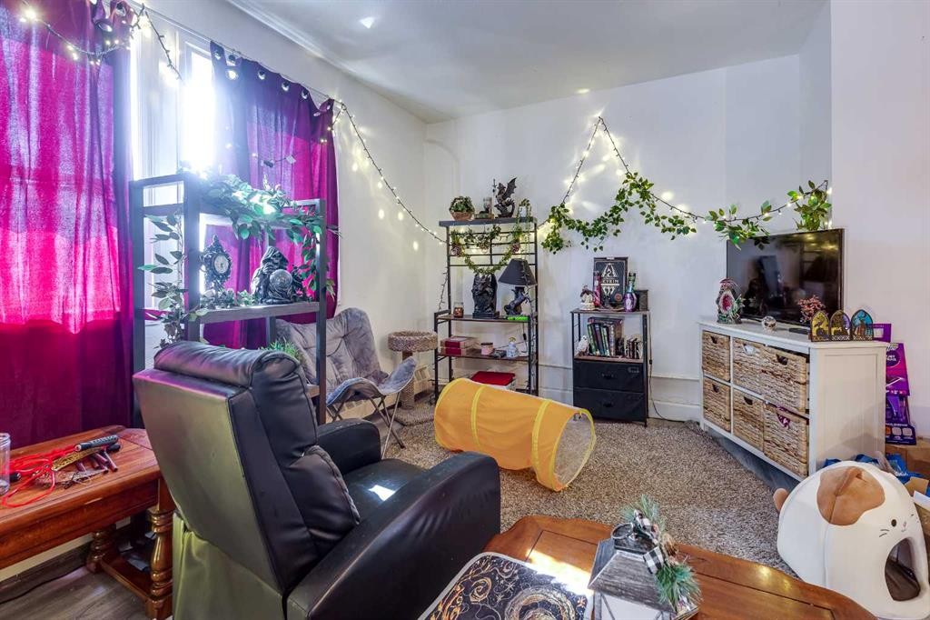 5101 50 Avenue, Red Deer, AB