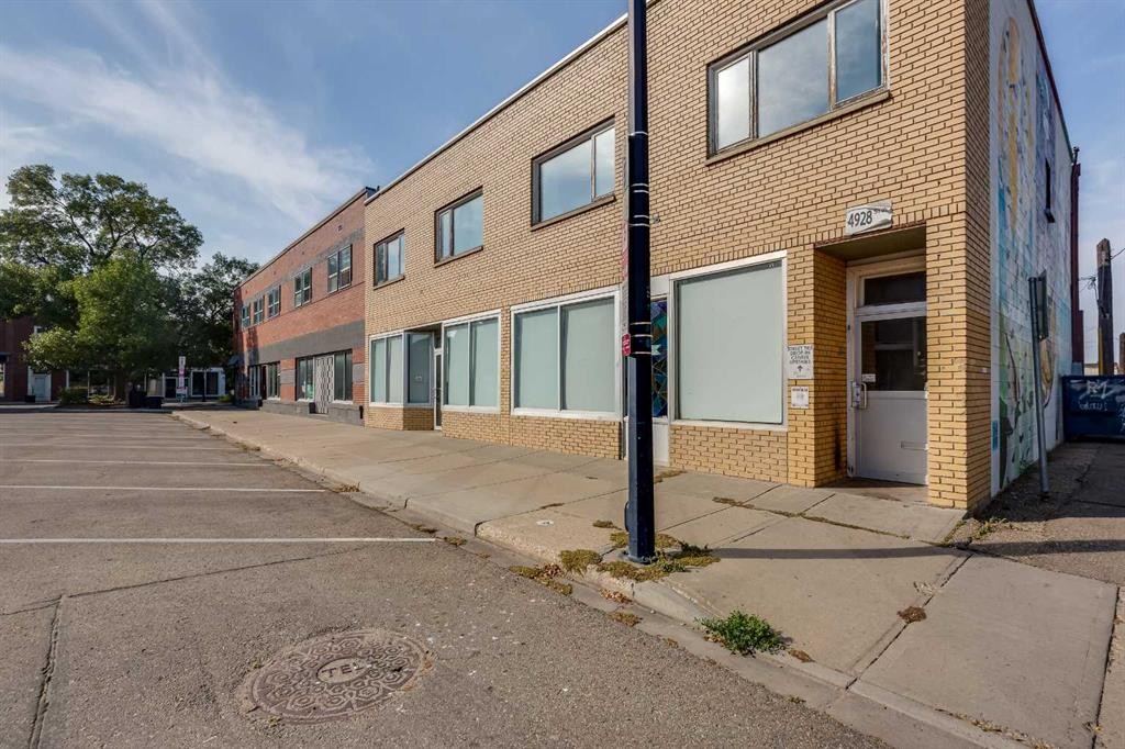 5101 50 Avenue, Red Deer, AB