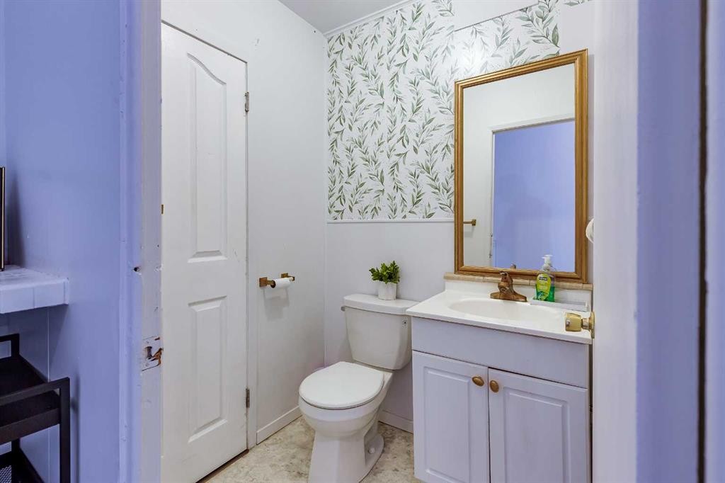 5101 50 Avenue, Red Deer, AB