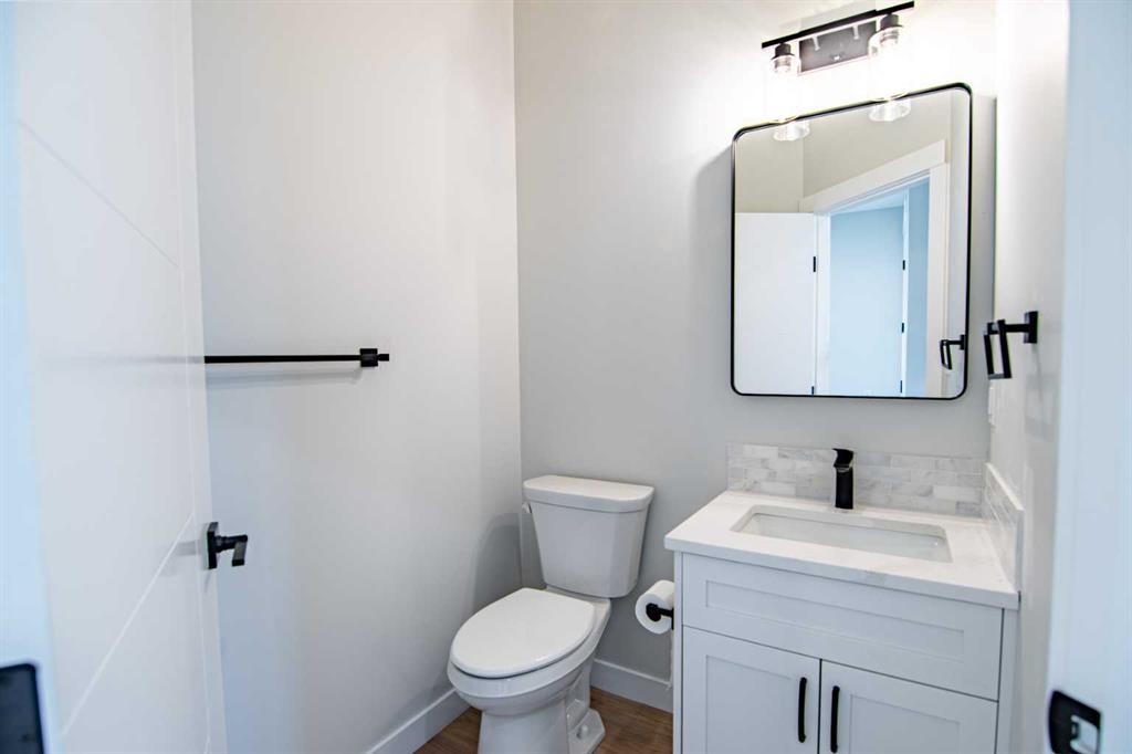 29 Vintage Close, Blackfalds, AB - Indoor Photo Showing Bathroom