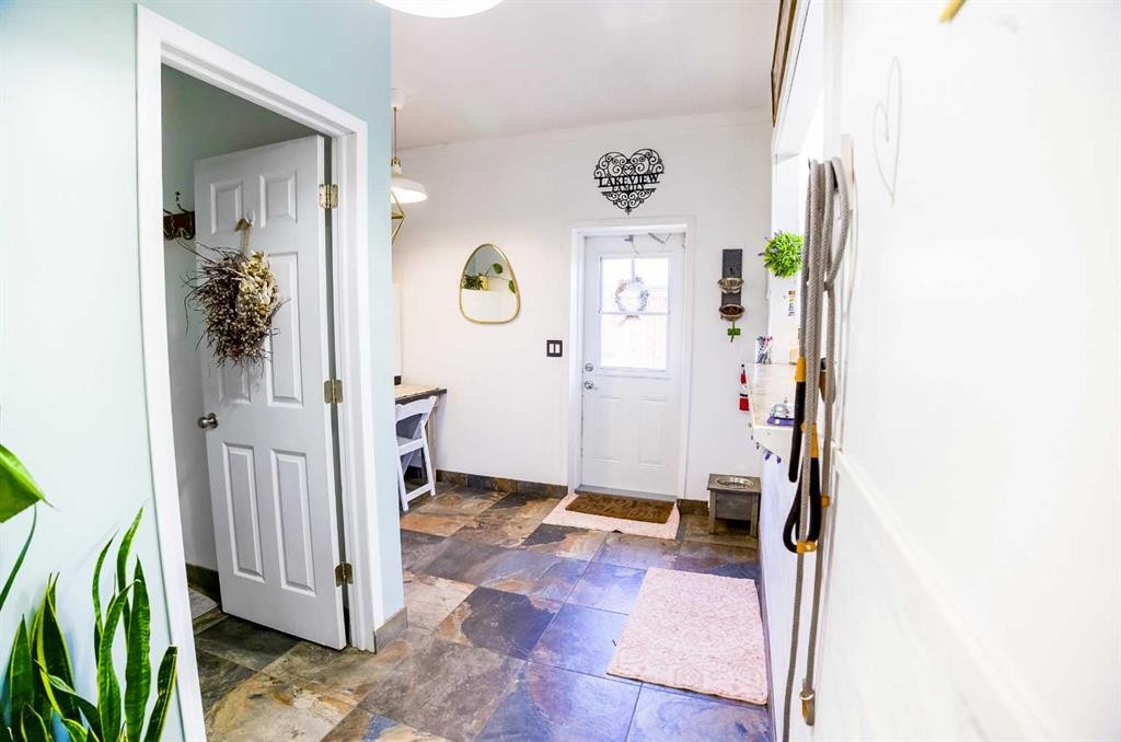 27006 Township Road 405.5 Township, Rural Lacombe County, AB