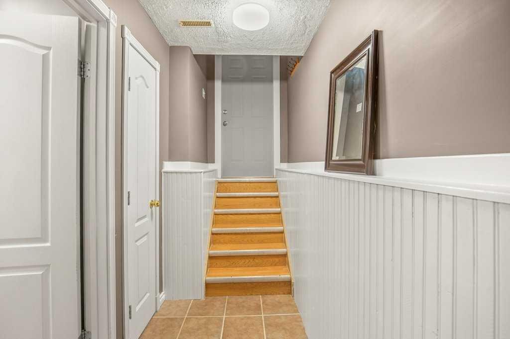 52 Harper Drive, Sylvan Lake, AB - Indoor Photo Showing Other Room