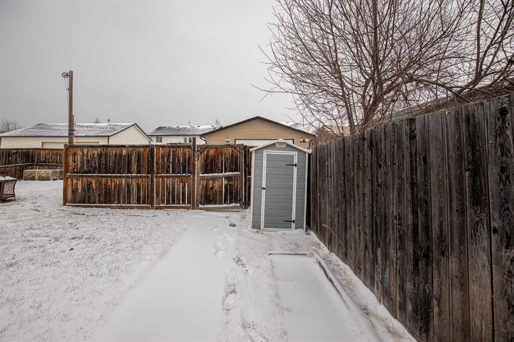 52 Harper Drive, Sylvan Lake, AB - Outdoor