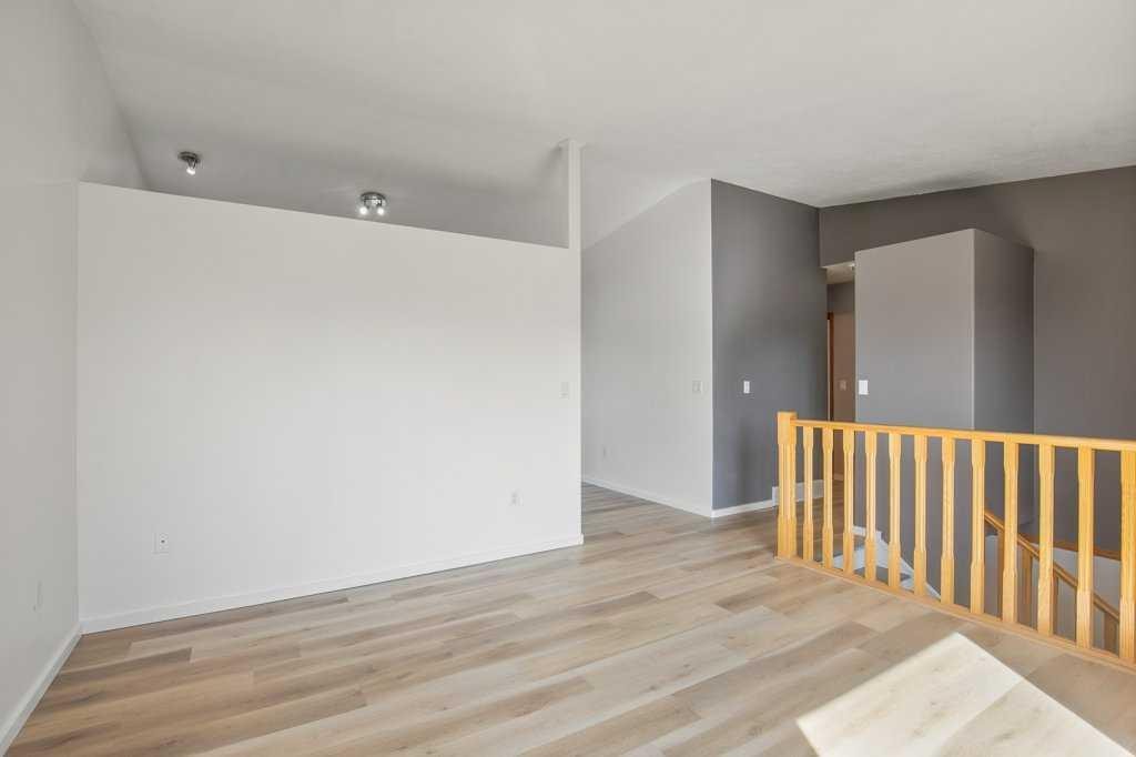 52 Harper Drive, Sylvan Lake, AB - Indoor Photo Showing Other Room