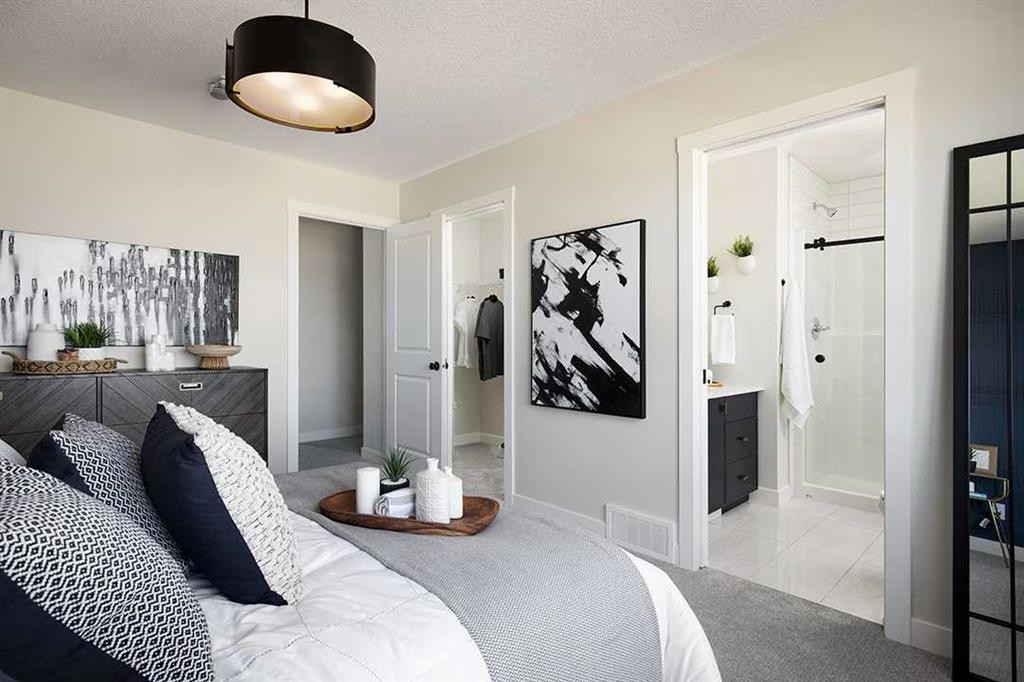 256 Verbena Common Sw, Calgary, AB - Indoor Photo Showing Bedroom
