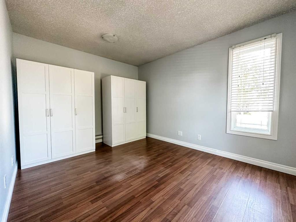 6011 40 Ave Close, Stettler, AB - Indoor Photo Showing Other Room