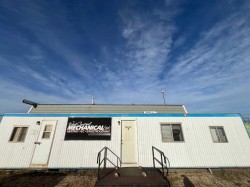 3912 66 Street Ponoka, AB T4J 1J8