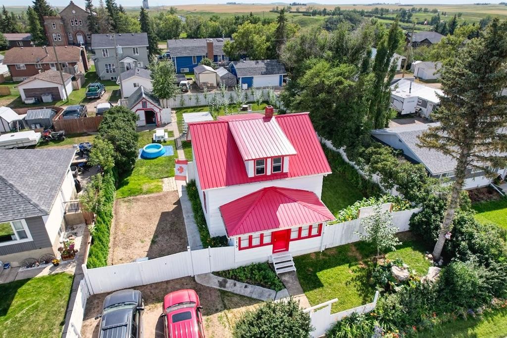 315 Devilder Avenue East, Trochu, AB - Outdoor