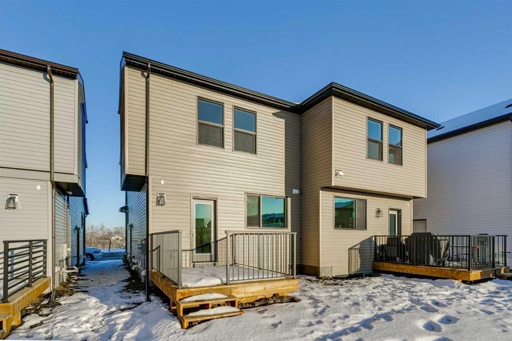 113 Silverton Glen Way Sw, Calgary, AB - Outdoor With Exterior