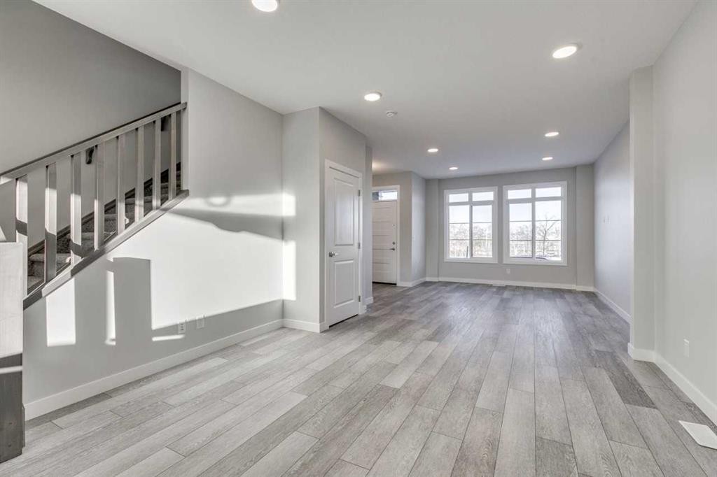 113 Silverton Glen Way Sw, Calgary, AB - Indoor Photo Showing Other Room