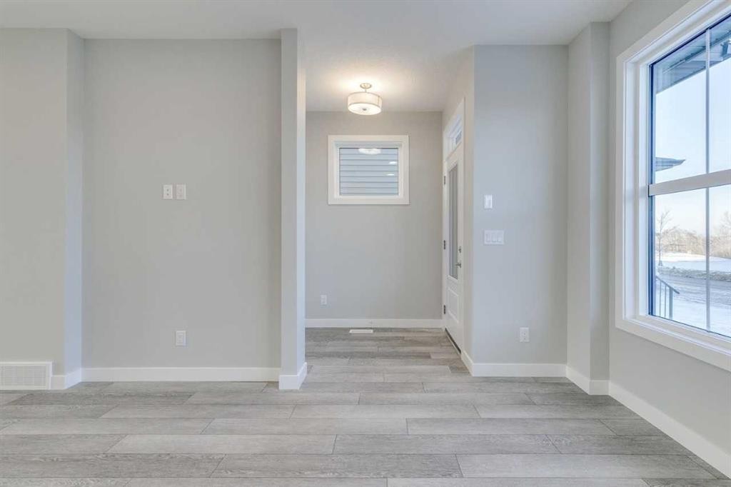 121 Silverton Glen Way Sw, Calgary, AB - Indoor Photo Showing Other Room