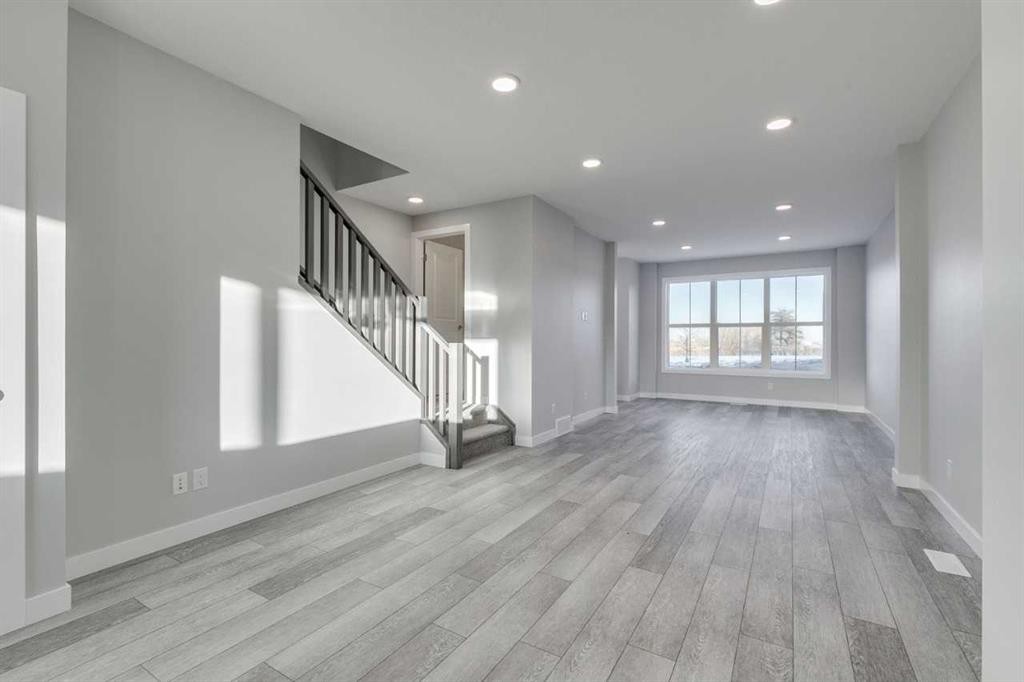 121 Silverton Glen Way Sw, Calgary, AB - Indoor Photo Showing Other Room