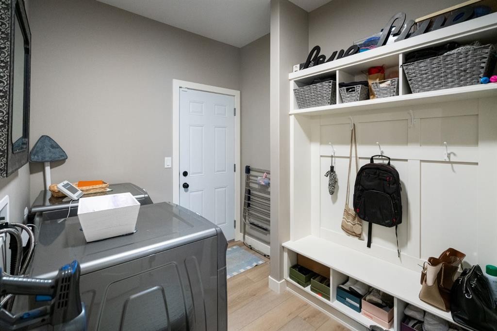 5200 36 Avenue, Camrose, AB - Indoor