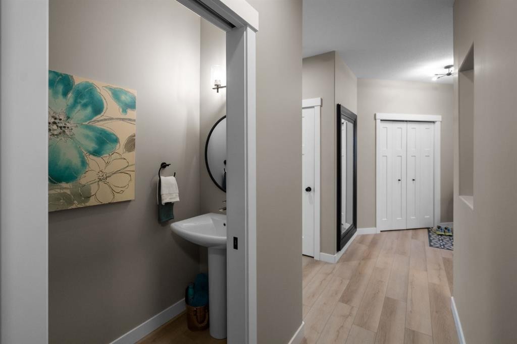 5200 36 Avenue, Camrose, AB - Indoor Photo Showing Other Room