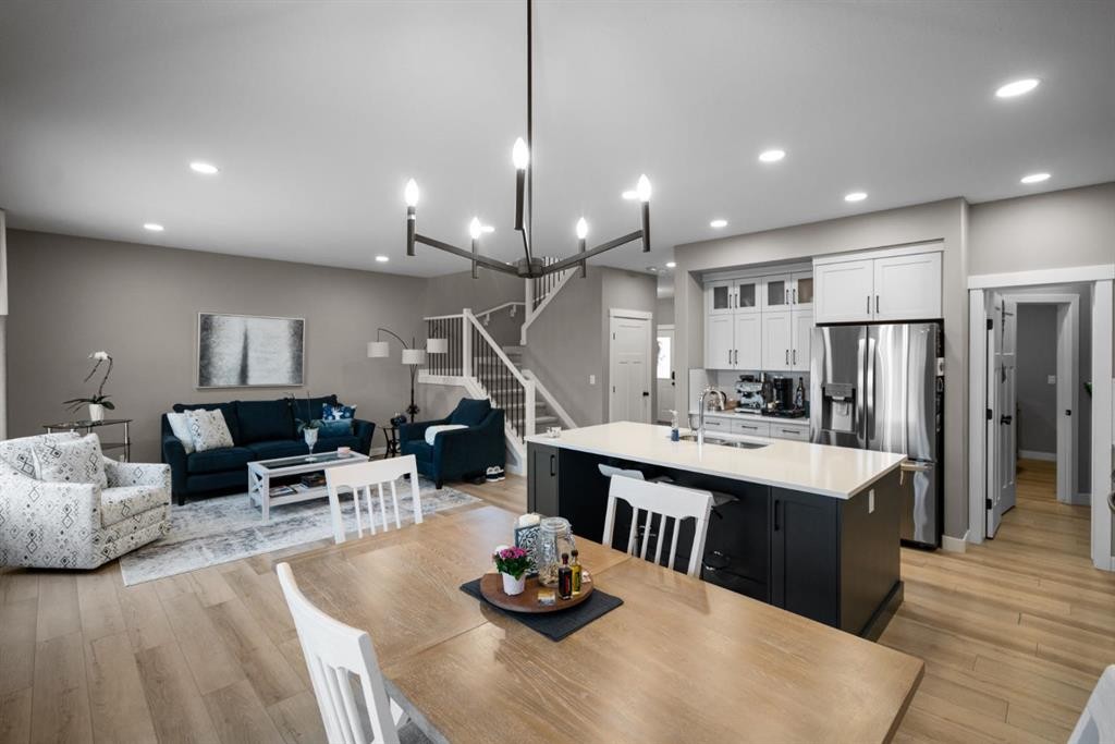 5200 36 Avenue, Camrose, AB - Indoor