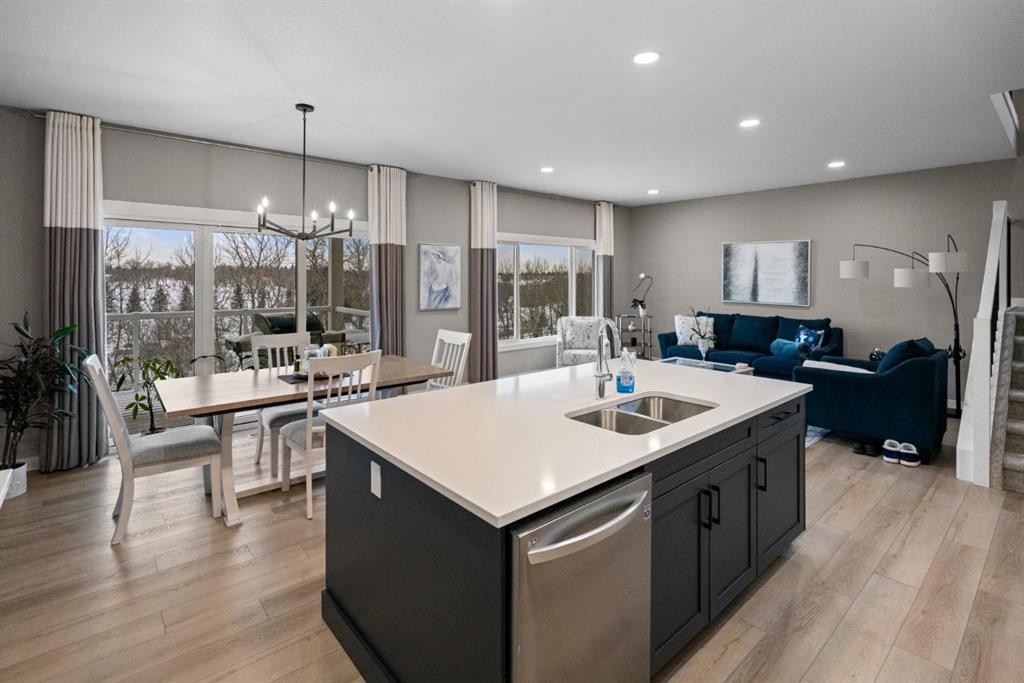 5200 36 Avenue, Camrose, AB - Indoor Photo Showing Kitchen With Double Sink