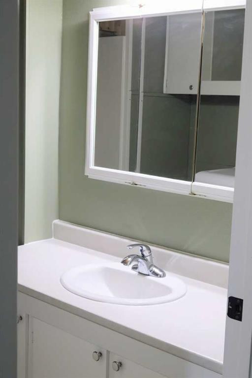 141-5344 76 Street, Red Deer, AB