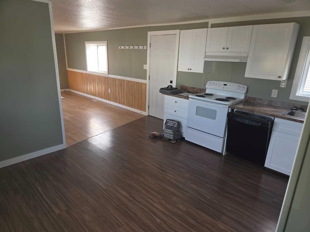 141-5344 76 Street, Red Deer, AB