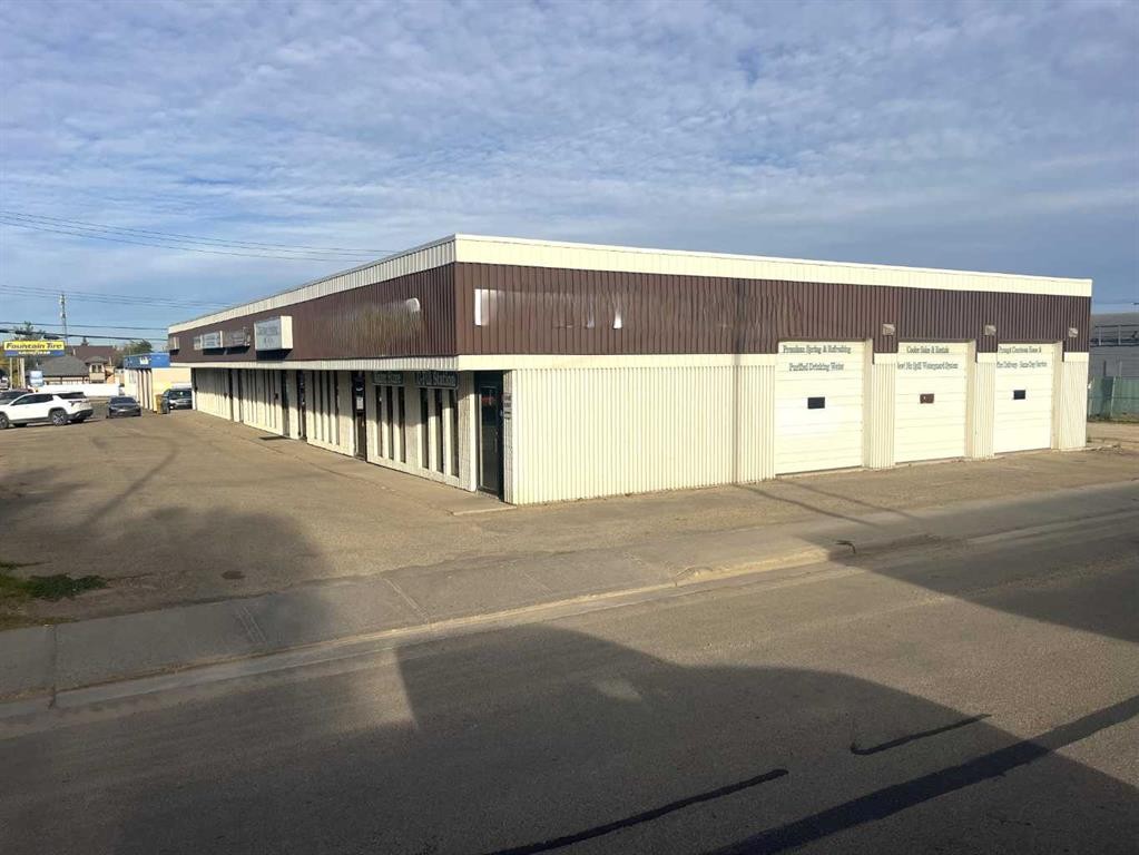 4704 49 Avenue, Camrose, AB