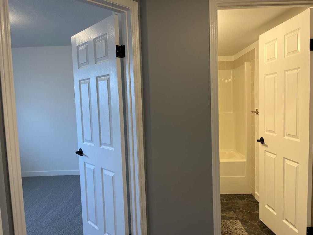 65 Leung Place, Blackfalds, AB - Indoor Photo Showing Other Room