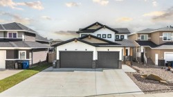 37 Arrowwood Close Blackfalds, AB T4M 0H9