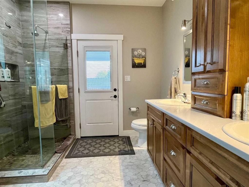 5132 54 Avenue, Viking, AB