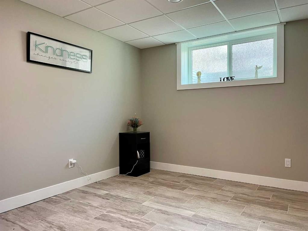 5132 54 Avenue, Viking, AB