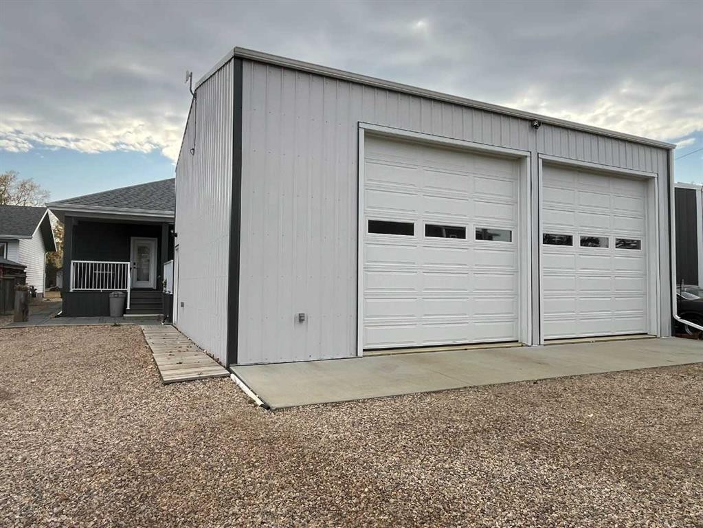 5132 54 Avenue, Viking, AB