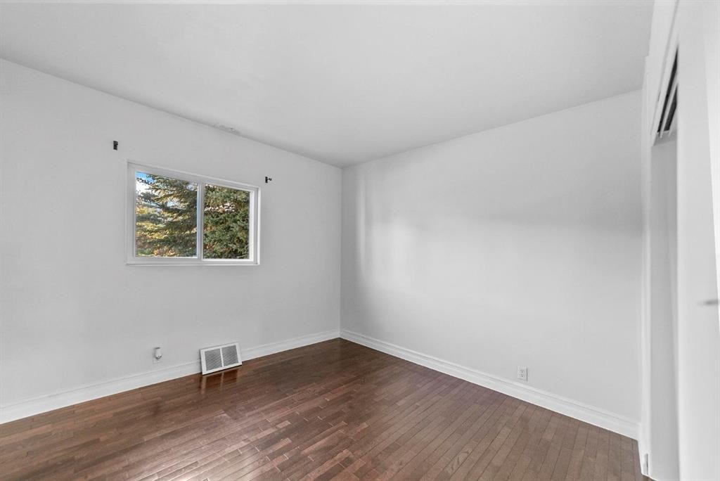 4828 53A Street, Camrose, AB - Indoor Photo Showing Other Room