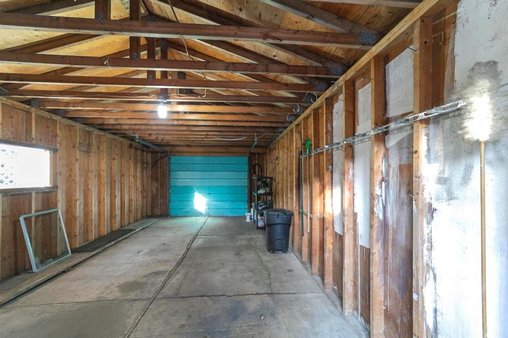 4828 53A Street, Camrose, AB - Indoor