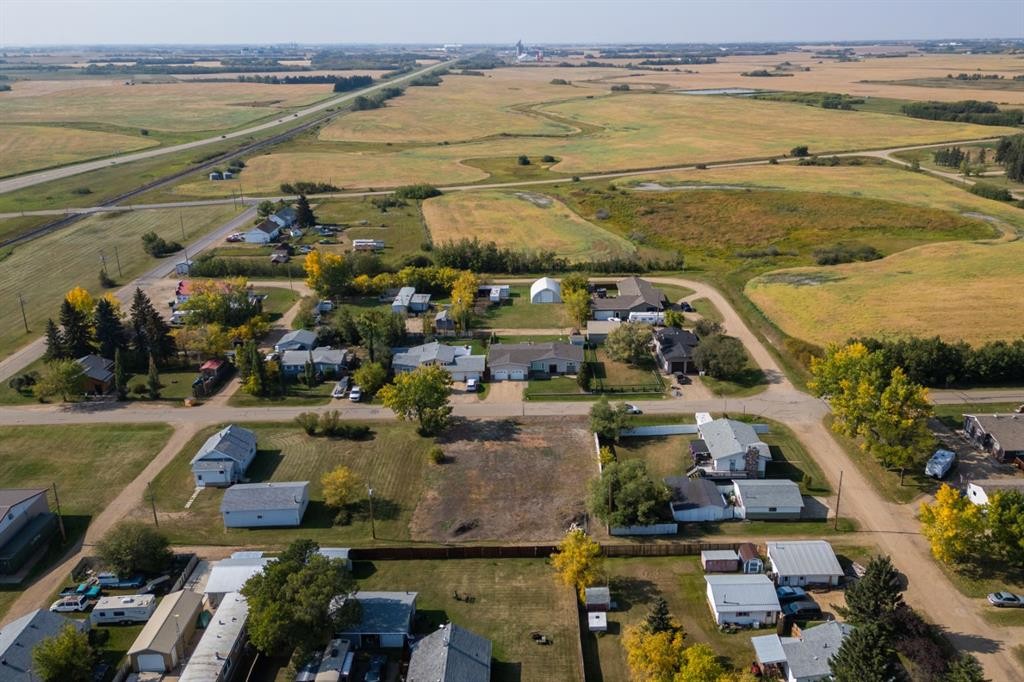 1013 Robert Street, Ohaton, AB