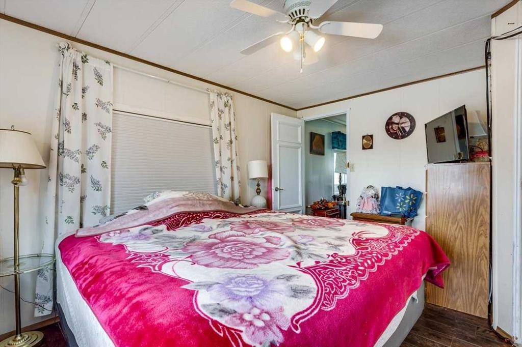 4539 Eastview Crescent, Rimbey, AB - Indoor Photo Showing Bedroom