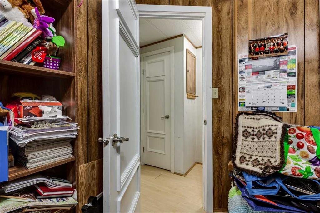 4539 Eastview Crescent, Rimbey, AB - Indoor Photo Showing Other Room