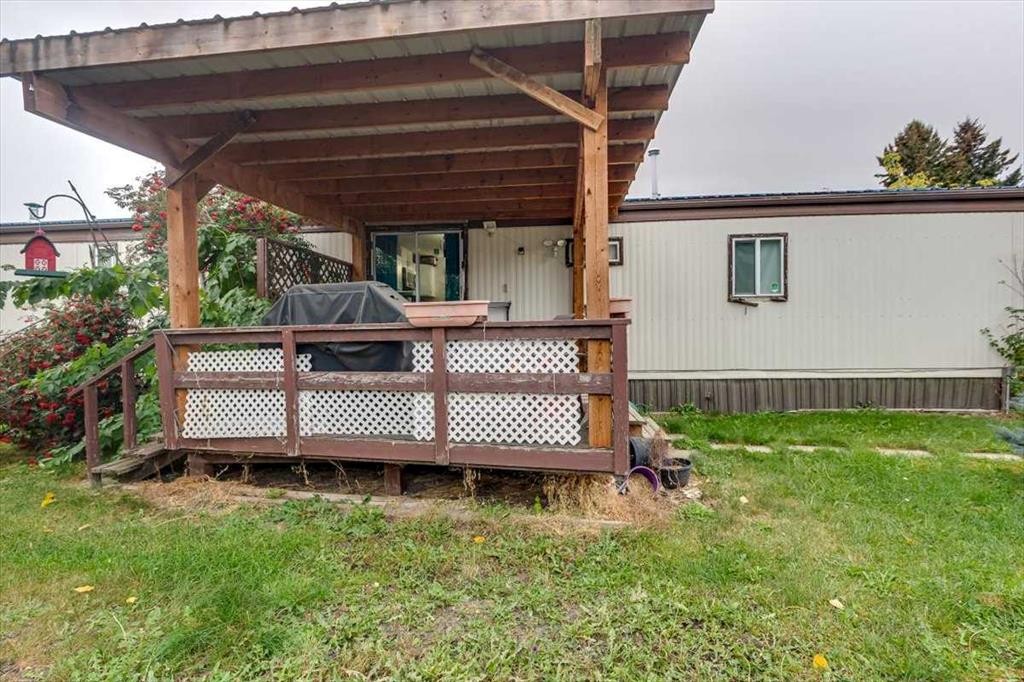 4539 Eastview Crescent, Rimbey, AB - Outdoor With Deck Patio Veranda