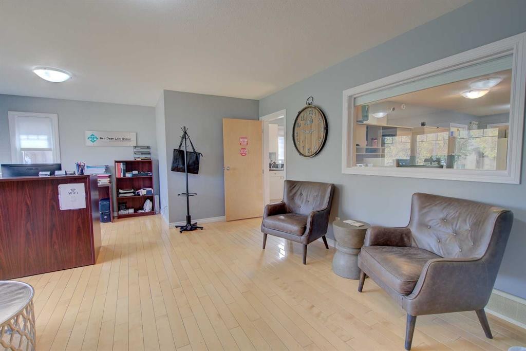 4610 48 Avenue, Red Deer, AB