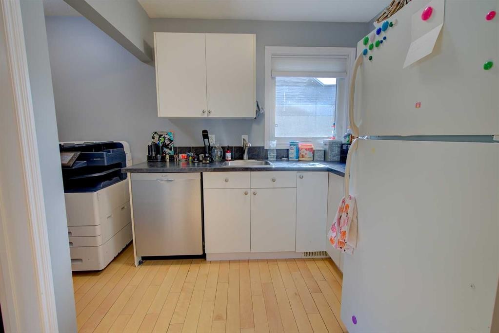 4610 48 Avenue, Red Deer, AB