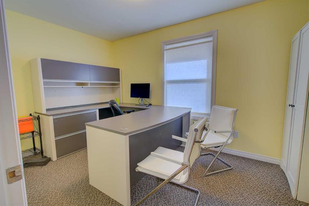 4610 48 Avenue, Red Deer, AB