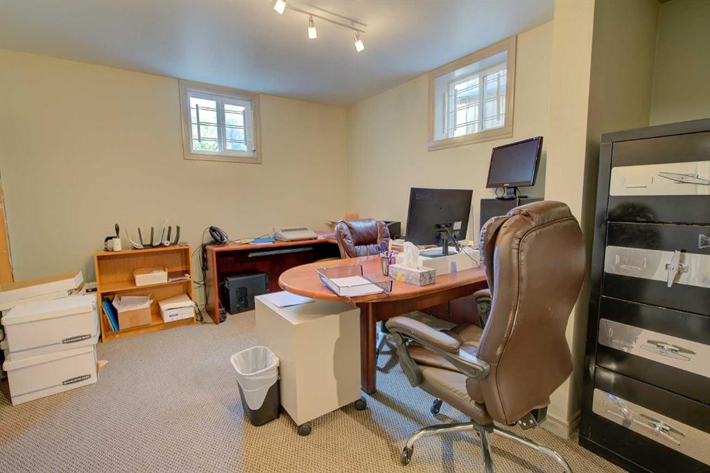 4610 48 Avenue, Red Deer, AB