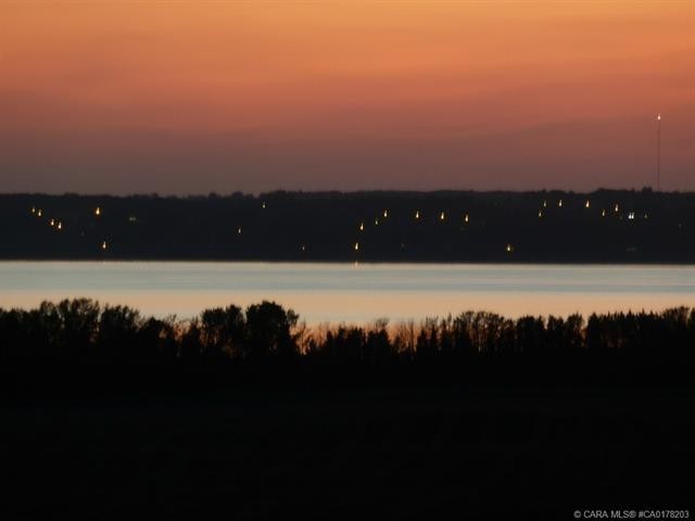 13-420069 Range Road 284, Rural Ponoka County, AB