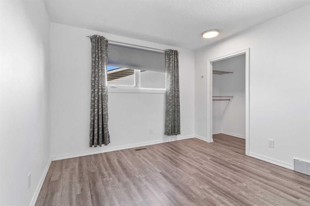 844 Rundlecairn Way Ne, Calgary, AB - Indoor Photo Showing Other Room