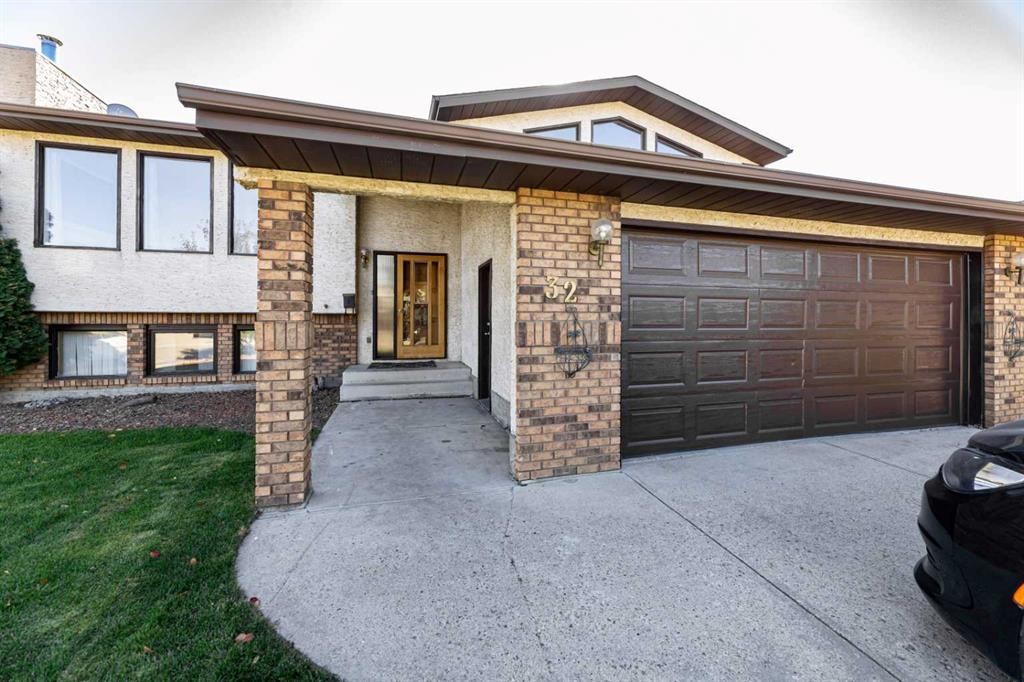 32 Huget Crescent, Red Deer, AB - Outdoor