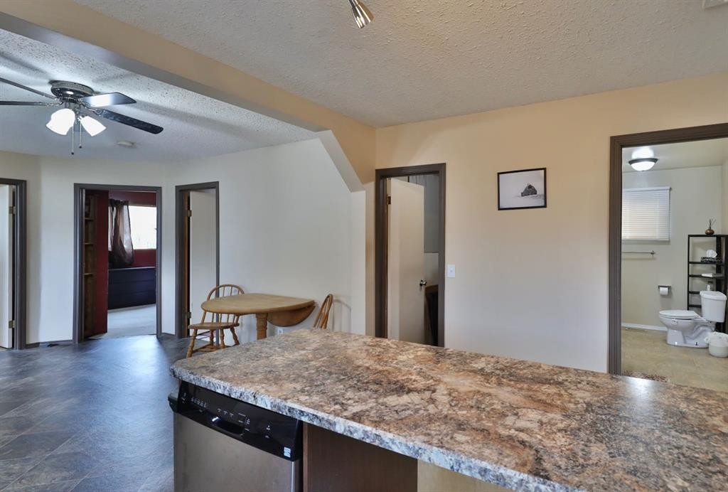 126 Alberta Street, New Norway, AB - Indoor Photo Showing Kitchen