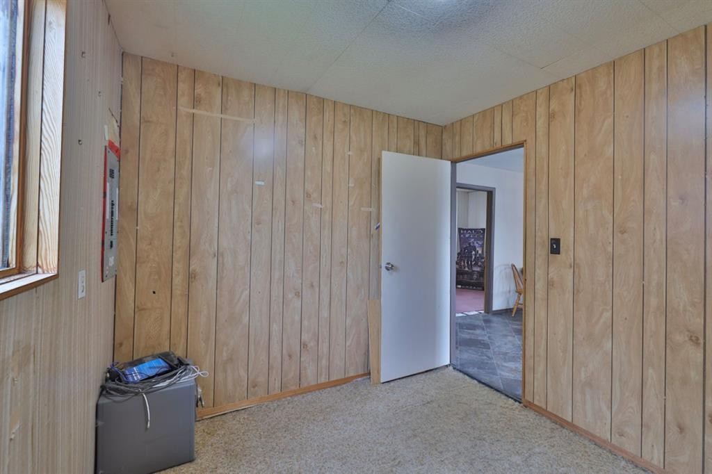 126 Alberta Street, New Norway, AB - Indoor Photo Showing Other Room